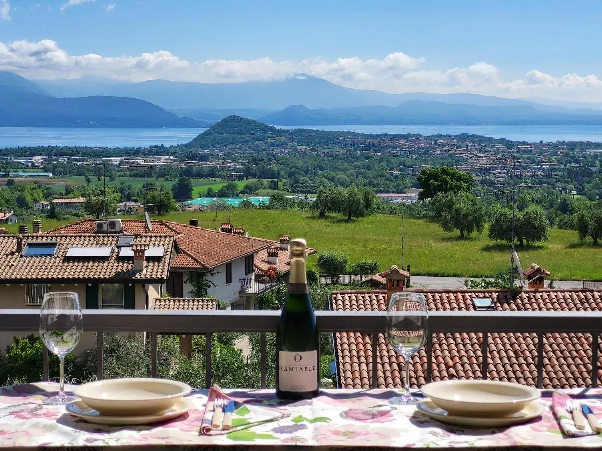 Garda Lake View Apartment Polpenazze del Garda Italia